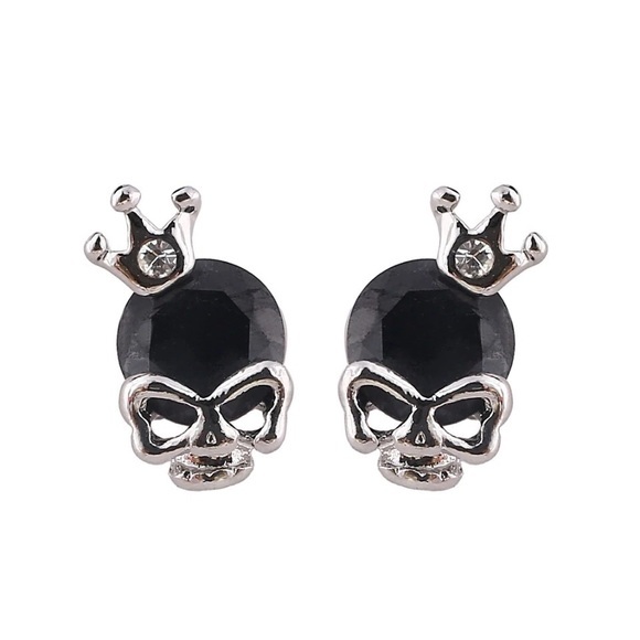 Jewelry - Skull Stud Earrings